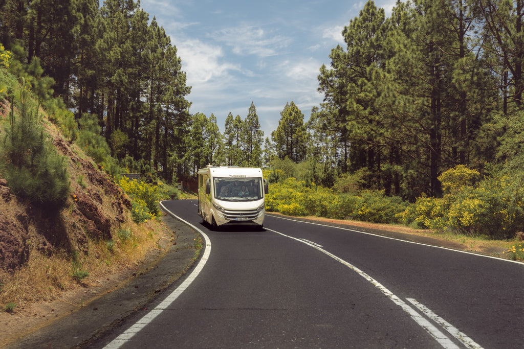 TomTom GO Camper Max Weltweit + Premiumpack
